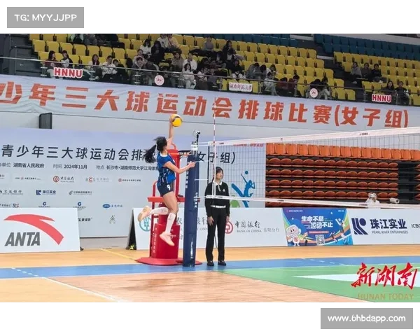 北仑排球嘉年华开幕 3D投影再现经典赛事 球迷互动区免费开放 北仑排球嘉年华开幕 3D投影再现经典赛事 球迷互动区免费开放